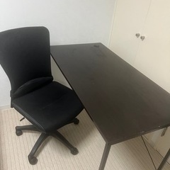 椅子　　と　　　テーブル