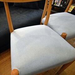 ○2022年購入○モモナチュラル アルダー材 ダイニングチェア 2脚セット