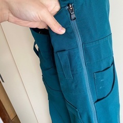 値下げ！！【着画あり】バートン　ビブパン　青緑