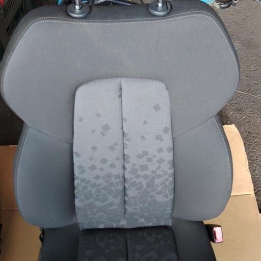 メルセデス・ベンツ純正シート　運転席　助手席