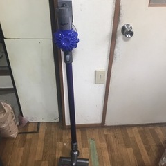 Dyson V6本体のみ！現在稼働しています！