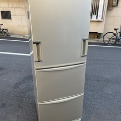 ?ノンフロン冷凍冷蔵庫㊗️安心保証?設置無料?配達可能 - 冷蔵庫