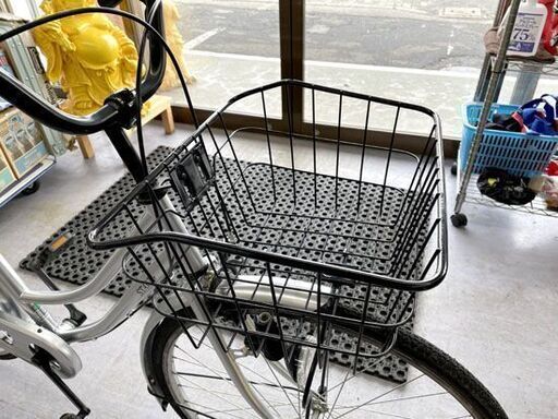 27インチ 自転車 変速なし 荷台付き ライト 鍵付き ママチャリ シルバー 札幌市手稲区