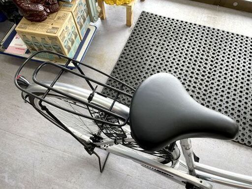 27インチ 自転車 変速なし 荷台付き ライト 鍵付き ママチャリ シルバー 札幌市手稲区