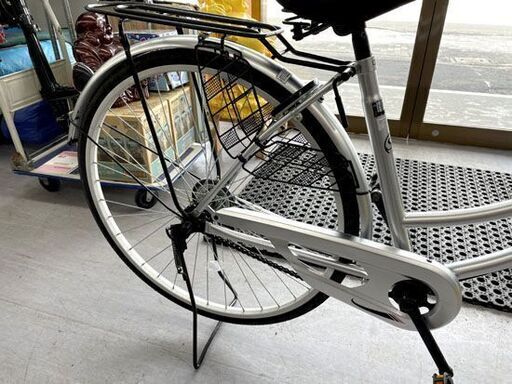 27インチ 自転車 変速なし 荷台付き ライト 鍵付き ママチャリ シルバー 札幌市手稲区