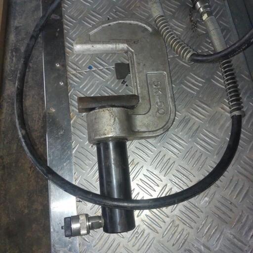 特殊工具 パイプ圧着機‼️