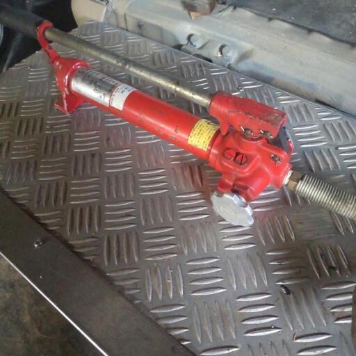特殊工具 パイプ圧着機‼️