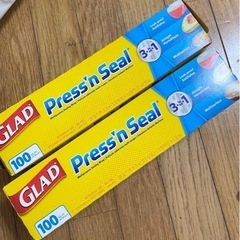 【値下げしました】GLAD Press n Seal ラップ　２...