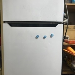 冷蔵庫　Mini Fridge Refrigerator 