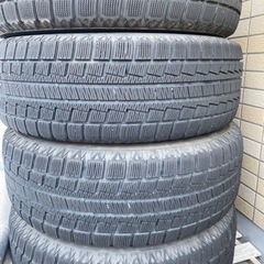 中古スタッドレス4本　205/65R15