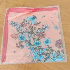 【未使用】スカーフ　花柄　ピンク系