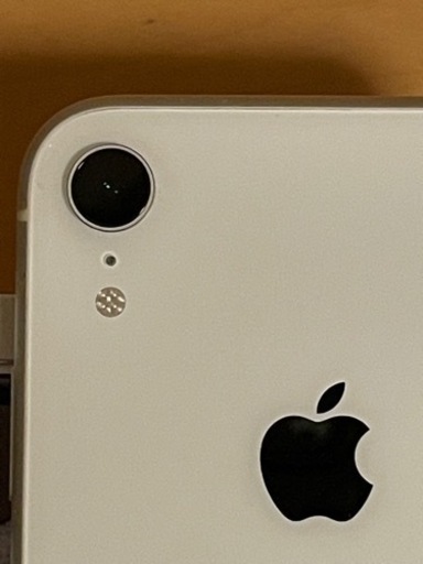 美品iPhone XR SIMﾌﾘｰ 純正充電器など付属品完備（画面ｼｰﾄ､ｹｰｽ有）