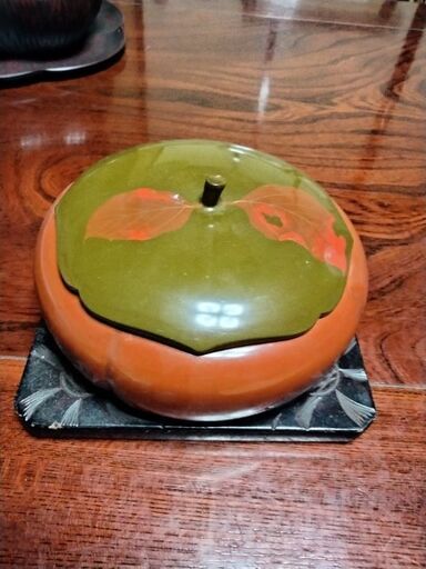 お菓子入れと和おぼん