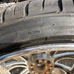 中古夏タイヤ245/35ZR20 95W XL