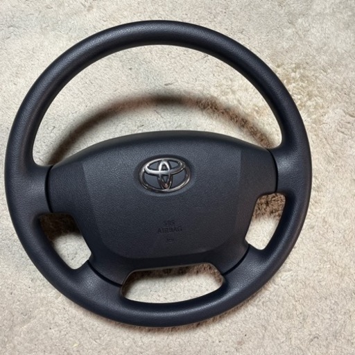 トヨタ純正ステアリングハイエース 新車外し パーツ