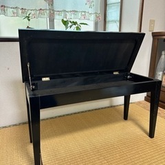 【中古】ピアノの椅子