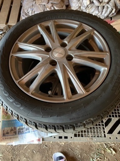 14インチ4穴スタッドレスタイヤ cidezinforma.com