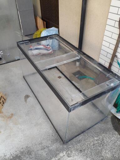 アクリル1200水槽