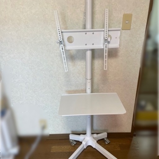 キャスター付き　テレビ台　白