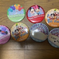 ディズニー　缶バッジ