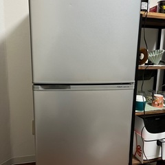 冷蔵庫　1人暮らしサイズ　AQUA