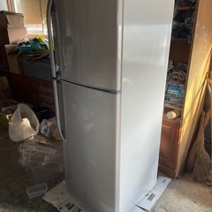 【受け渡し決定】冷蔵庫　シャープ　2011年製　中古　簡易清掃済み
