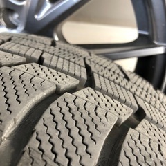 スタッドレスタイヤ4本セット　215/55R 17