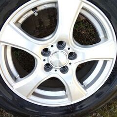 少しの値下げOKです。スタッドレスタイヤ&アルミホイール　4本セット