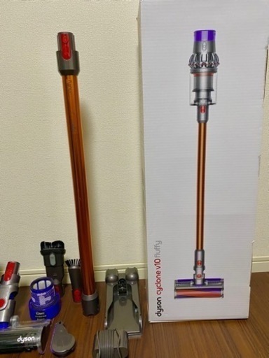 ダイソン dyson V10 fluffy SV12 作動良好 分解清掃済-