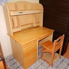 オカムラ製学習机（本棚、椅子付き）　近隣配送可