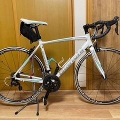 【完成車】ロードバイクBIANCHI VIA NIRONE 7 105