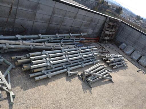 ビケ足場