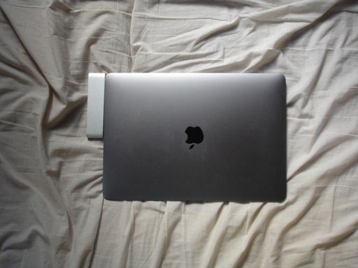 Mac 2020 MacBook Air intel model