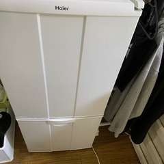 冷蔵庫　Haier 3/14AMに処分します。