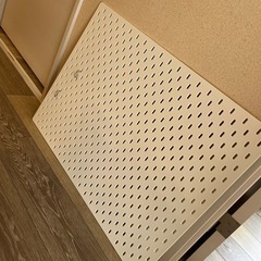IKEA 有孔ボード　パンチングボード