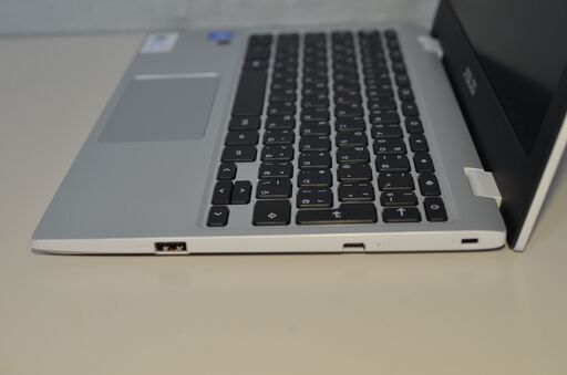 中古美品 ASUS Chromebook CX1101CM eMMC64GB メモリー4GB 11.6インチ