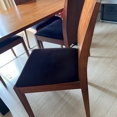 ４人テーブル椅子セット♡