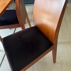 ４人テーブル椅子セット♡