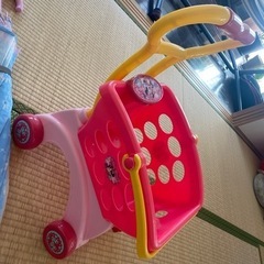 ミニー　おもちゃ（お買い物かご）　傘2本