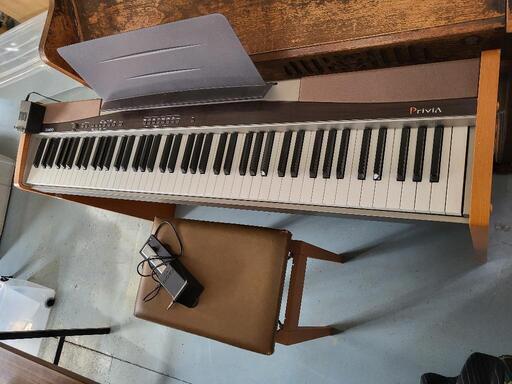 CASIO　電子ピアノ