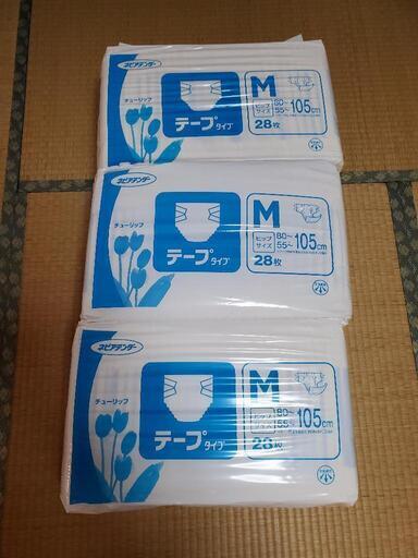 ネピアアテンダー M テープオムツ　28枚入り　介護