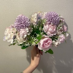 造花(紫、ピンク)2束、フラワーリースなど