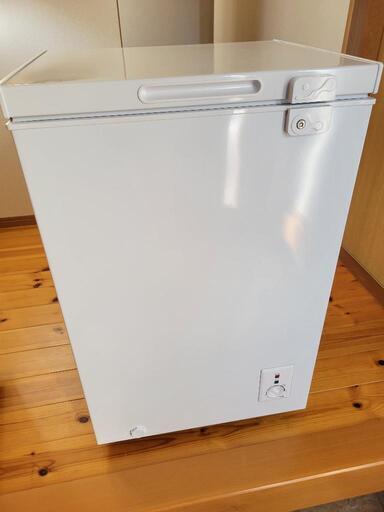 【購入者様決定しました】超美品(2022年製)　上開き冷凍庫　家庭用　99L