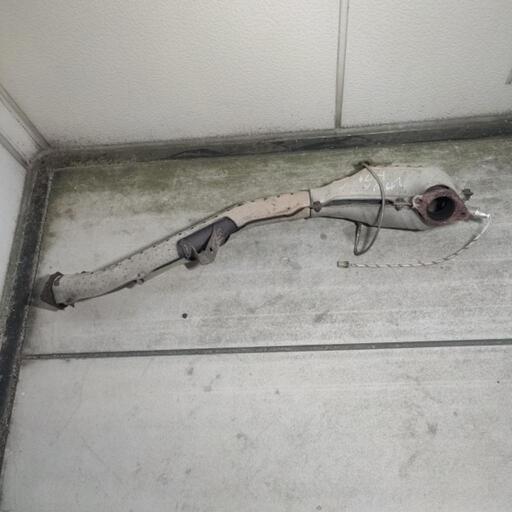 スバルレガシィワゴン(TA−BH5)触媒 エキゾーストパイプ  キャタライザー