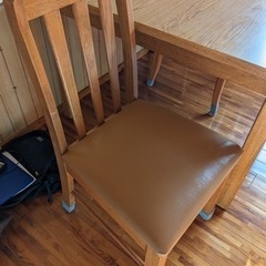 お椅子、茶色