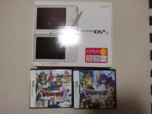 ニンテンドーDS　LL本体　ドラクエⅣ＆Ⅴソフト付き