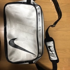 NIKE バック　スポーツ