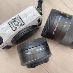 Canon ミラーレス一眼カメラ EOS M