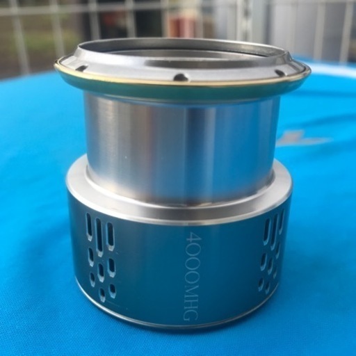 釣り道具_33＋α付属品美品18ステラスプール4000MHG純正