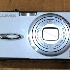 【ネット決済・配送可】Panasonic コンパクトカメラ
